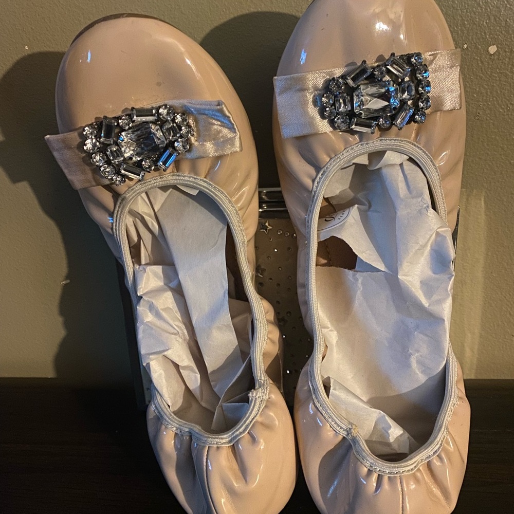 Fashionable Diamond Design Slippers
